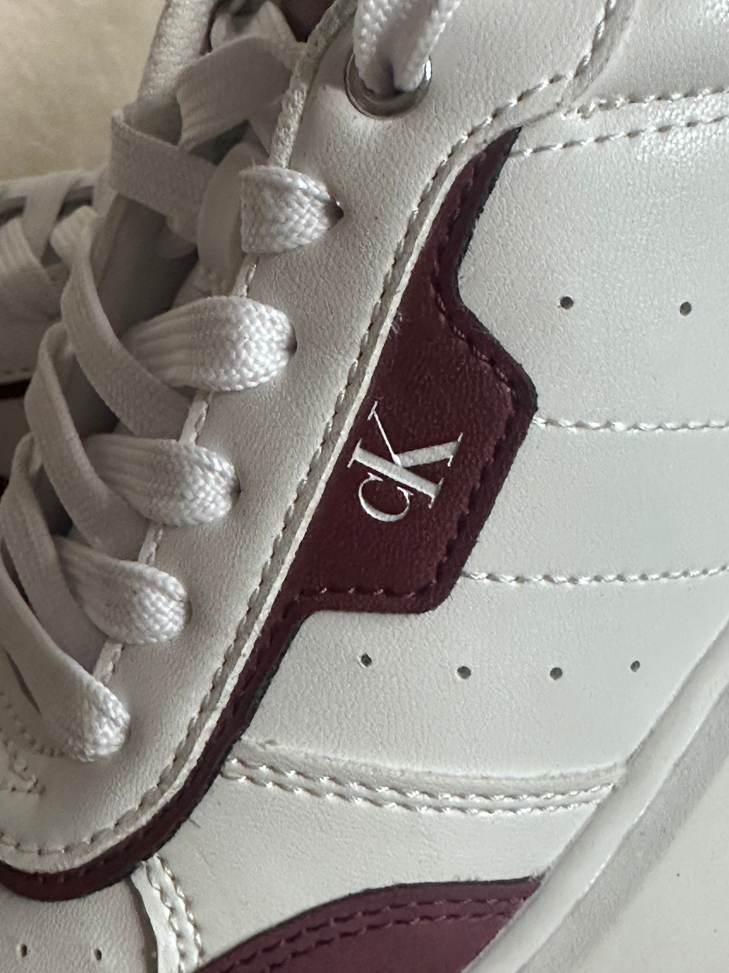 Tenis Calvin Klein para Mujer.