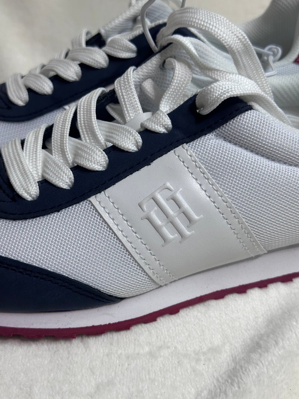 Tenis Tommy Hilfiger Rojo, Blanco y Azul para Mujer 🇺🇸