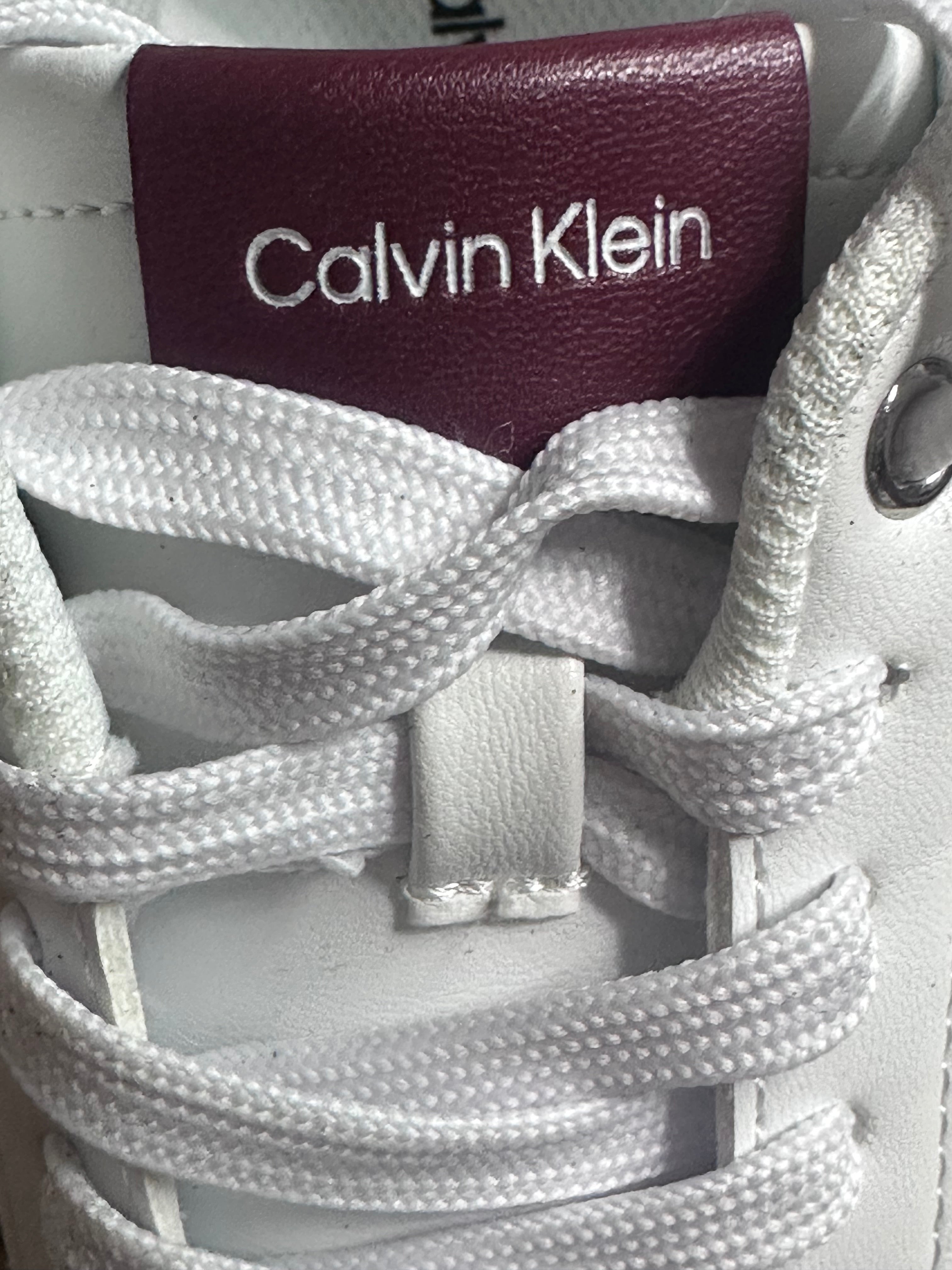 Tenis Calvin Klein para Mujer.