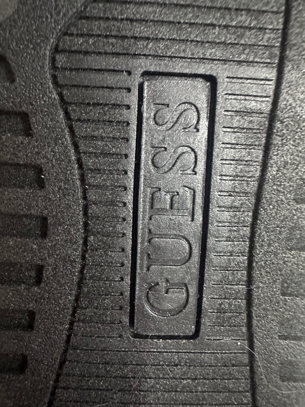 Tenis Guess para Mujer