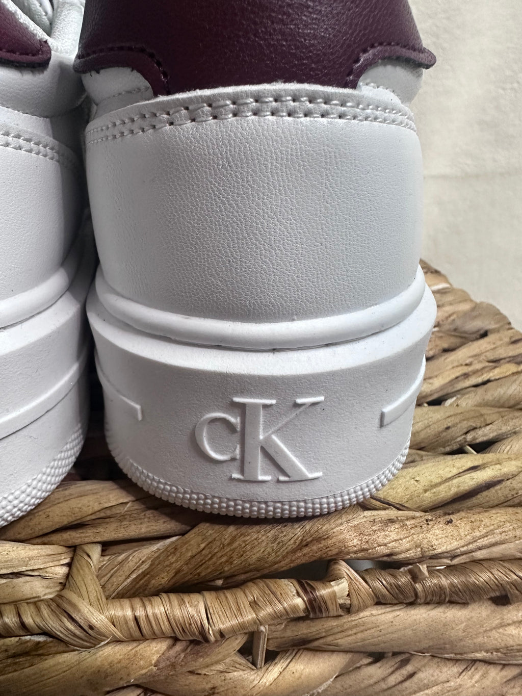 Tenis Calvin Klein para Mujer.