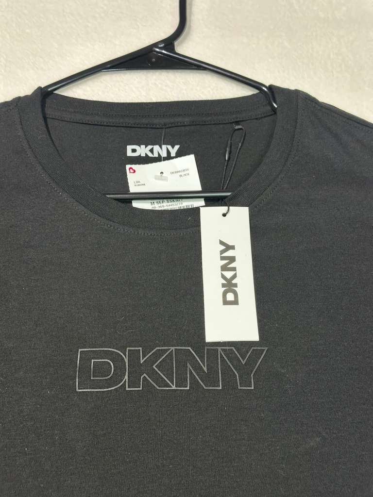 Playera DKNY Negra - Originales