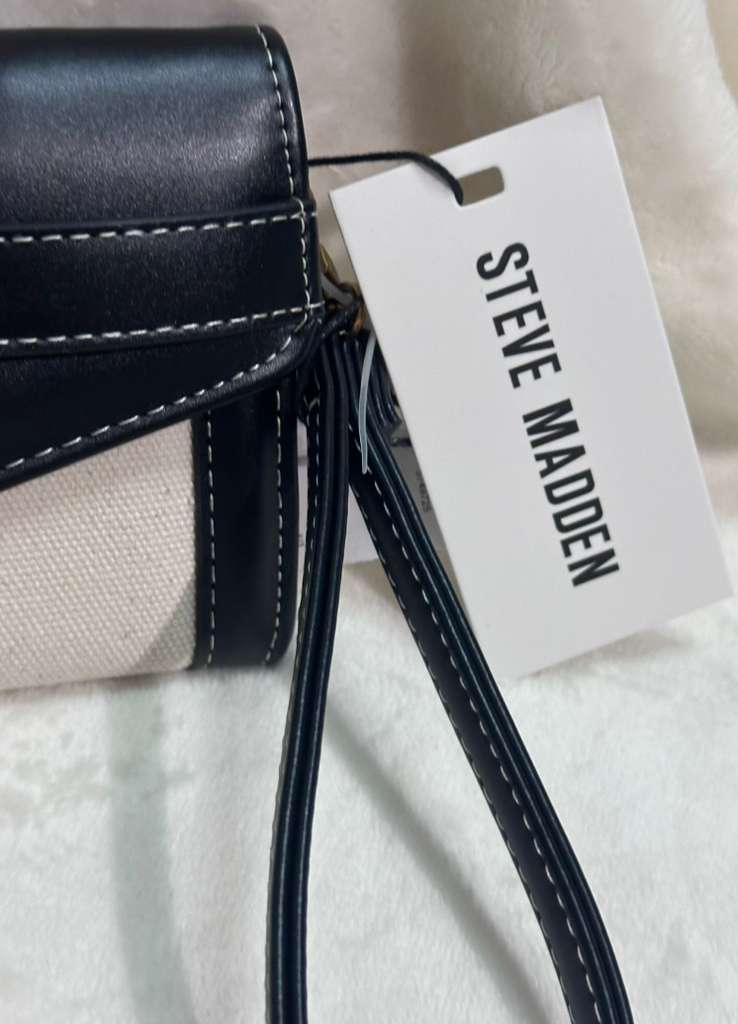 Cartera Steve Madden Flap Wallet Negro y Beige Original - Mujer